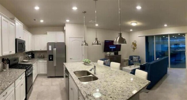 Building Photo - 7132 Oakmoss Loop