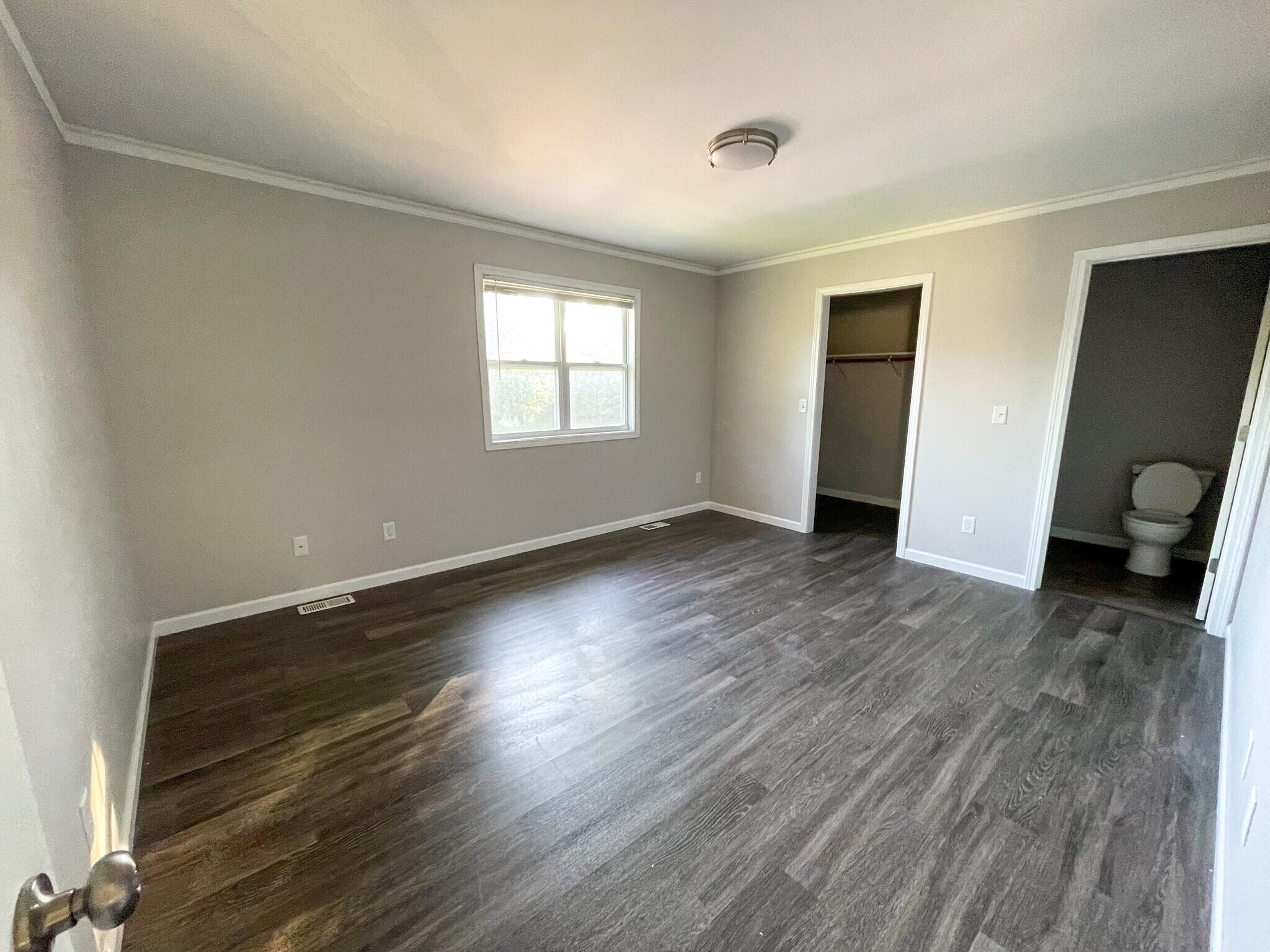 Building Photo - 2925 King James Way