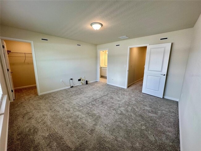 Building Photo - 2502 Winsome Wy
