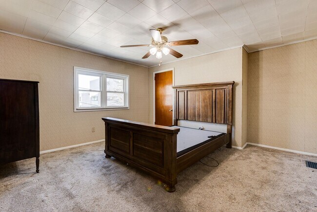 Building Photo - AVAILABLE NOW! 3 bed, 2 bath AMAZING House in Allentown!!!