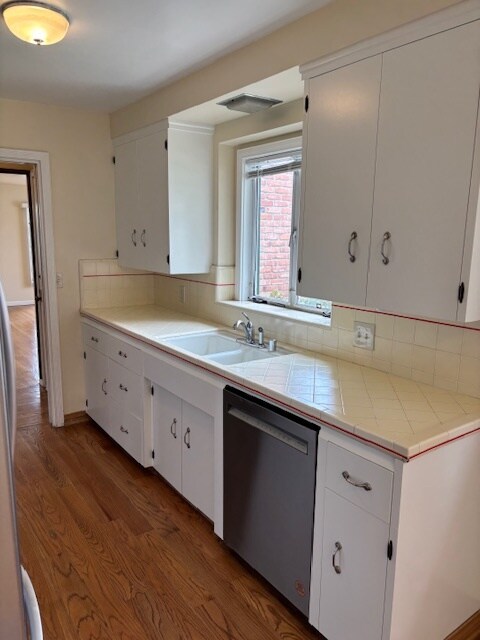 Building Photo - 214 Bellino Dr
