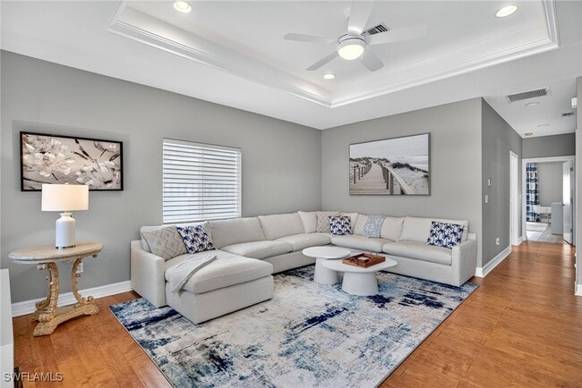 Building Photo - 740 5th Ave N