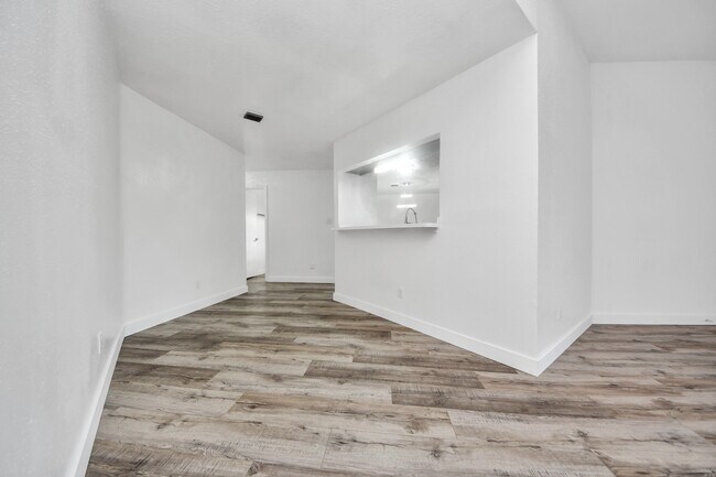 Building Photo - 11627 Bowlan Ln