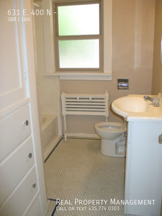 Building Photo - 631 E 400 N