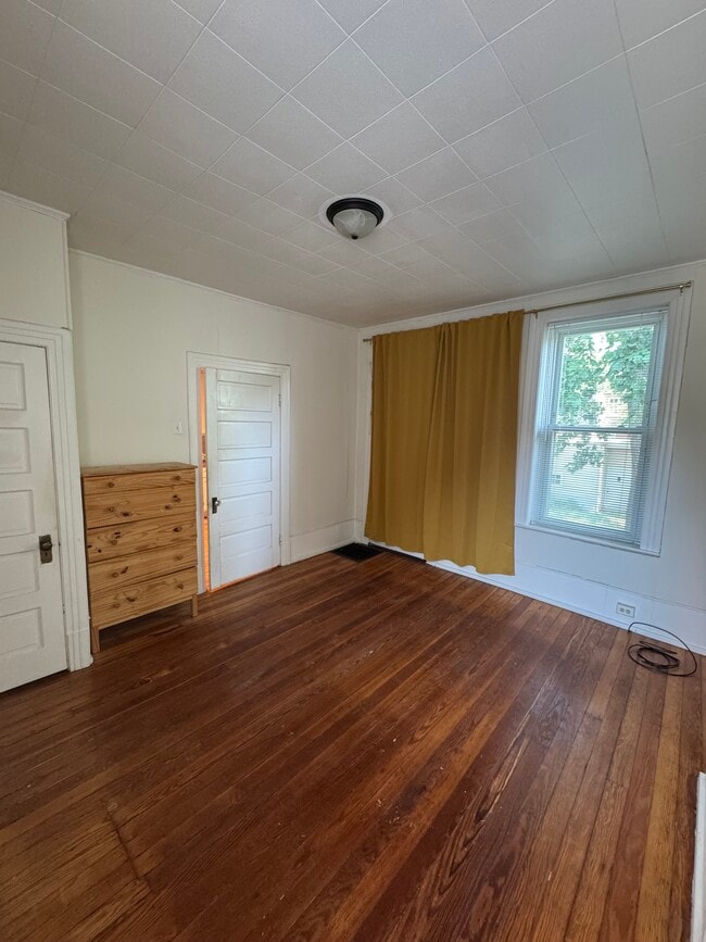 Building Photo - 711 Wilmington Ave