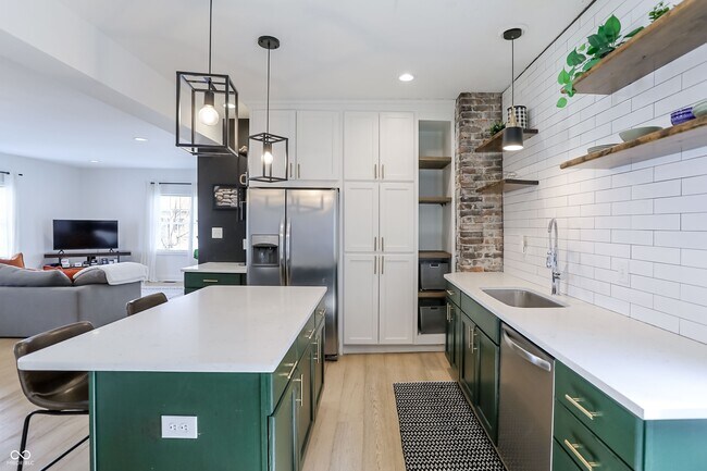 Building Photo - 1306 S East St