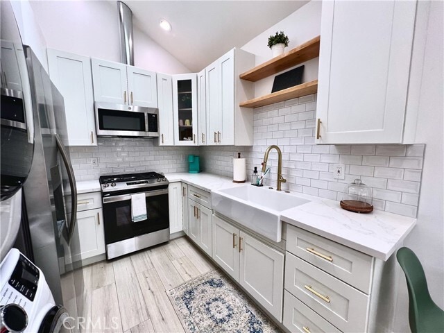 Building Photo - 24033 1/2-24032 Welby Way