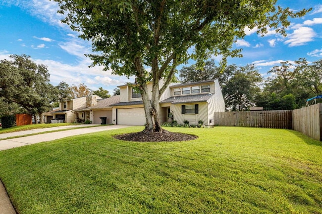 Primary Photo - "Charming and Updated 3-Bed end unit townh...