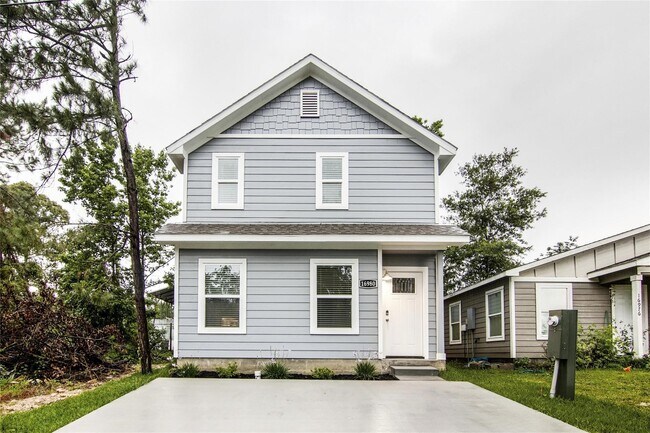 Primary Photo - 16980 W Ivanhoe St