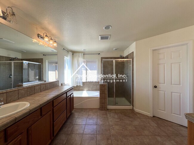 Building Photo - 8220 Sheldon Pl Dr