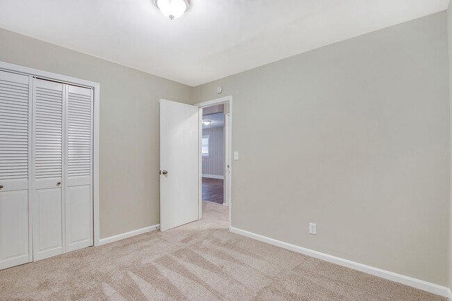 Building Photo - 8596 Timber Lane Dr