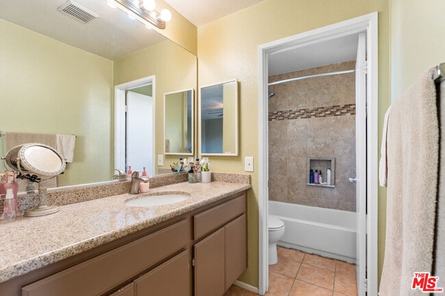 Building Photo - 13723 Rancho Ln