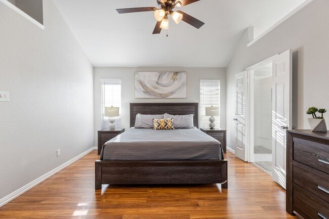 Building Photo - 4709 Justin Dr