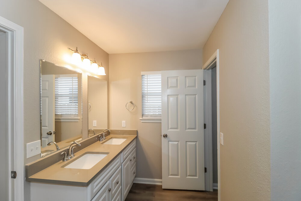 Building Photo - 21311 Derby Day Ave