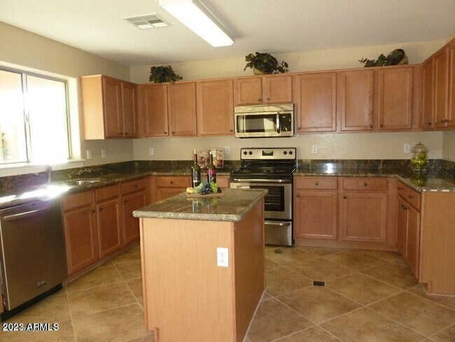 Building Photo - 17219 W Hilton Ave