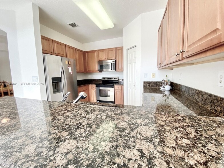 Building Photo - 11522 NW 69th Ter