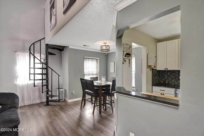 Building Photo - 116 Azalea Cir