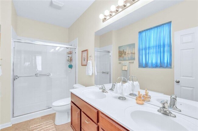 Building Photo - 9002 Meadow View Dr
