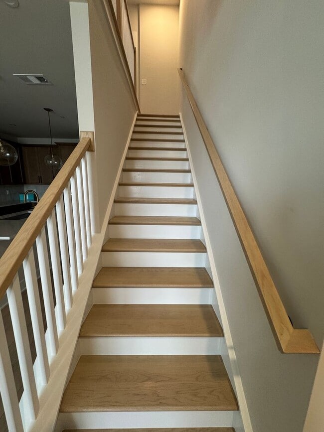 Building Photo - Stylish West Nashville 3 bed 2.5 bath - Pet Friendly