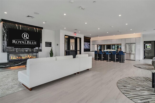 Building Photo - 101 Searing Ave