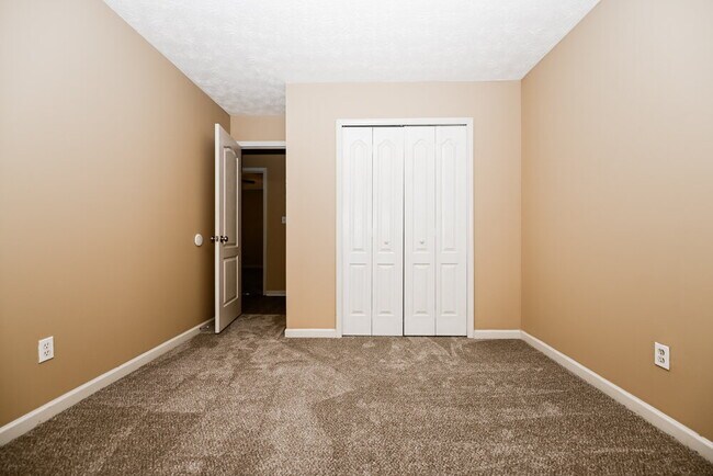 Building Photo - 5718 Rockingwood Dr