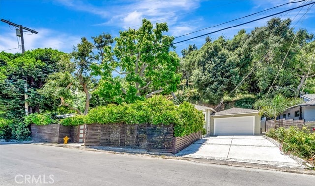 Building Photo - 3743 Goodland Ave
