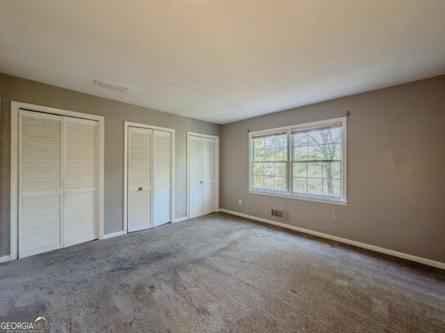 Building Photo - 518 Barbashela Cir