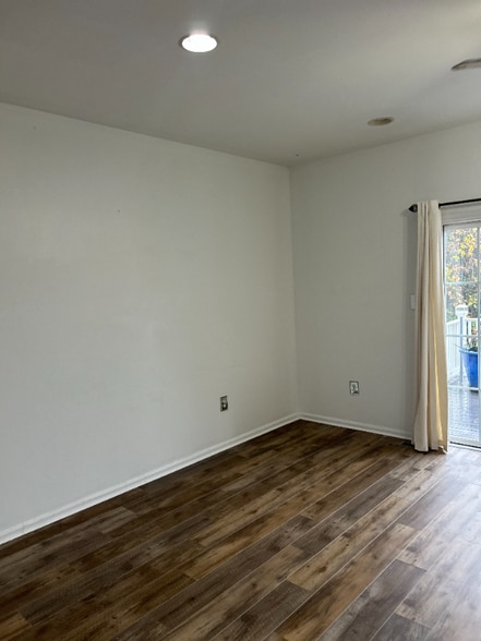 Building Photo - 23545 Devonshire Rd