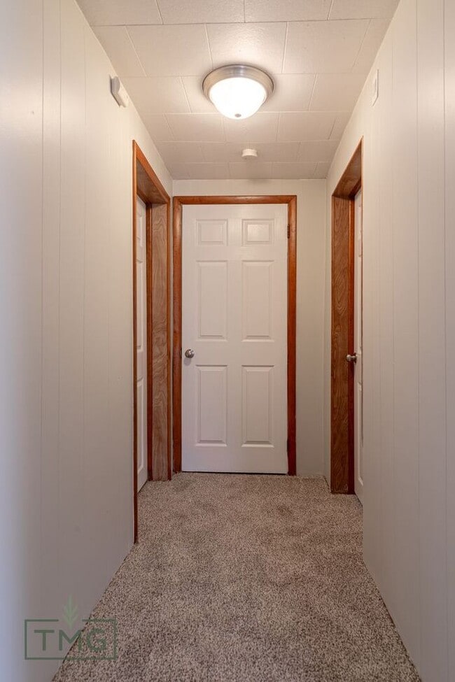 Building Photo - Spacious 2 Bed + Flex Space – Perfect Room...