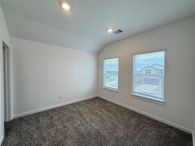 Building Photo - 5111 Visionary Dr