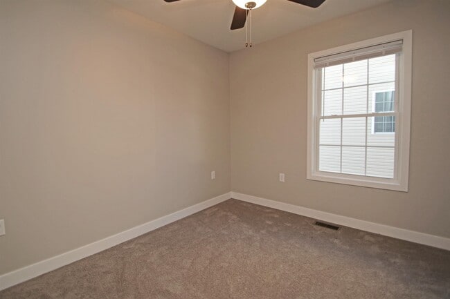 Building Photo - 1313 Luke Ln