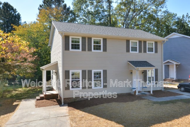 Building Photo - 210 Bridgefield Pl