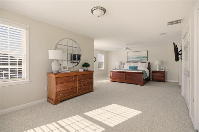 Building Photo - 105 Lilac Ln