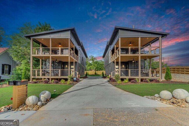 Building Photo - 775 Bradford St NW