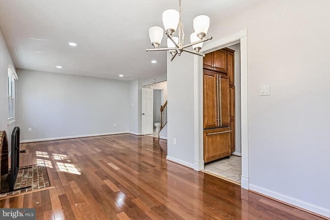 Building Photo - 9929 Hemlock Woods Ln