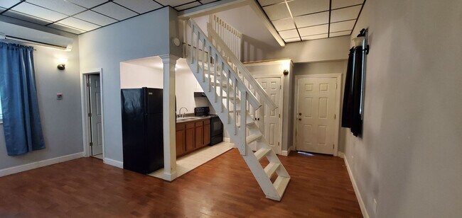 Building Photo - 203 Poplar Neck Rd