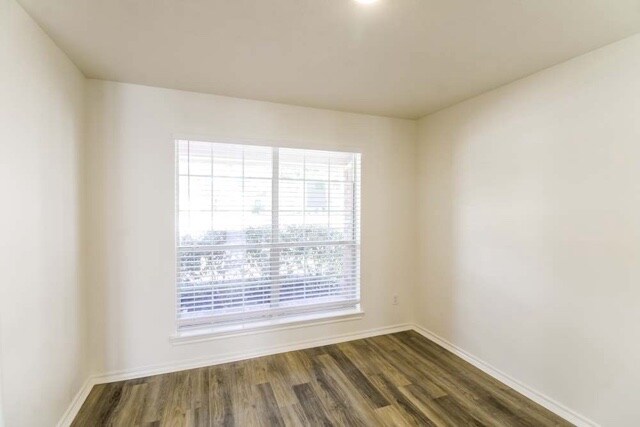 Building Photo - 2711 Eros Ln