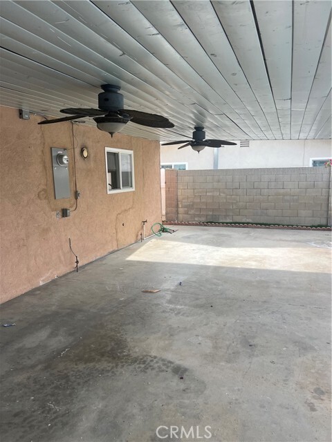 Building Photo - 19527 Gravina St