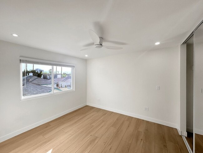 Building Photo - Beautiful 2BD/2BA Fully Remodeled w/ Reser...