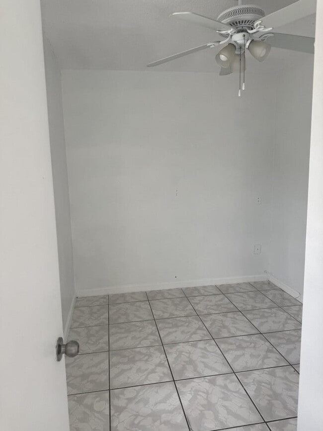 Building Photo - 24000 SW 207th Ave