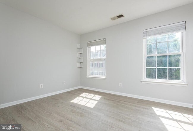 Building Photo - 8984 Harrover Pl