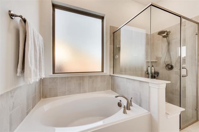 Building Photo - 901 Gold Finch Ln