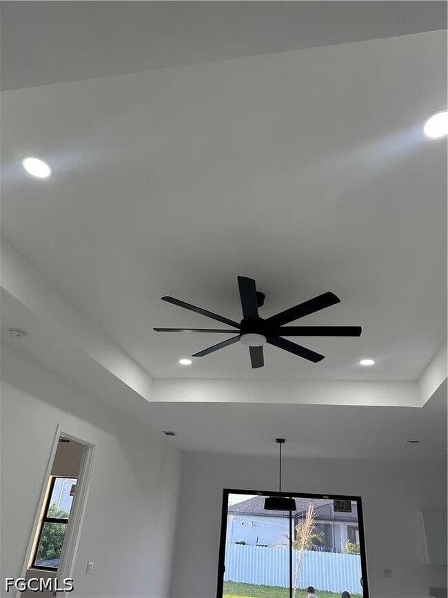 Building Photo - 2801 SW Embers Terrace