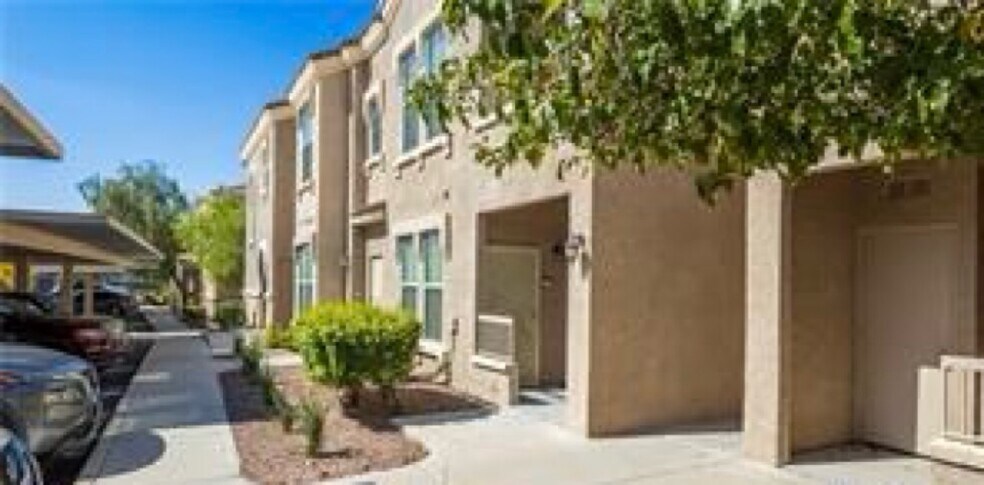 Primary Photo - 10550 W Alexander Rd