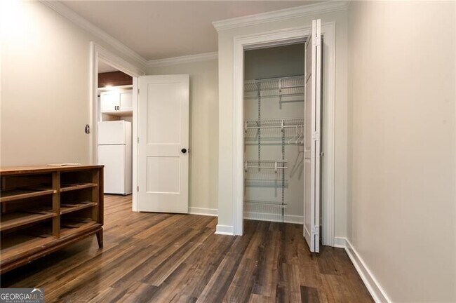 Building Photo - 4932 Rock Haven Dr SW