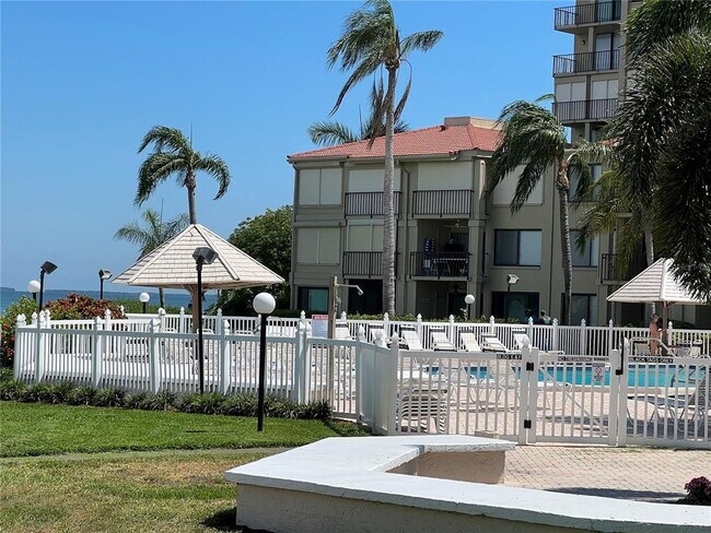 Building Photo - 6268 Palma Del Mar Blvd S