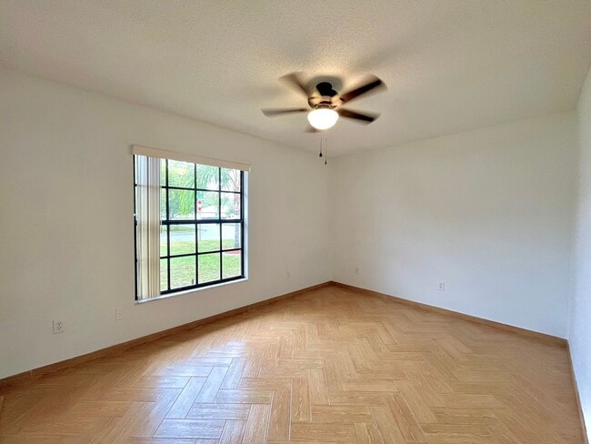 Building Photo - Orlando - 2 Bedroom, 2 Bathroom Single Family Room