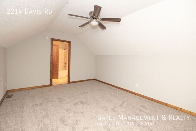 Building Photo - 2214 Davis Rd