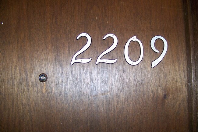 Primary Photo - 2209 Stoneybrook Rd