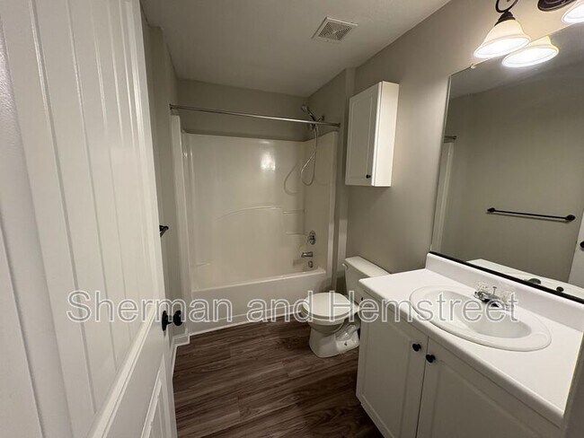 Building Photo - 3400 London Ct SW